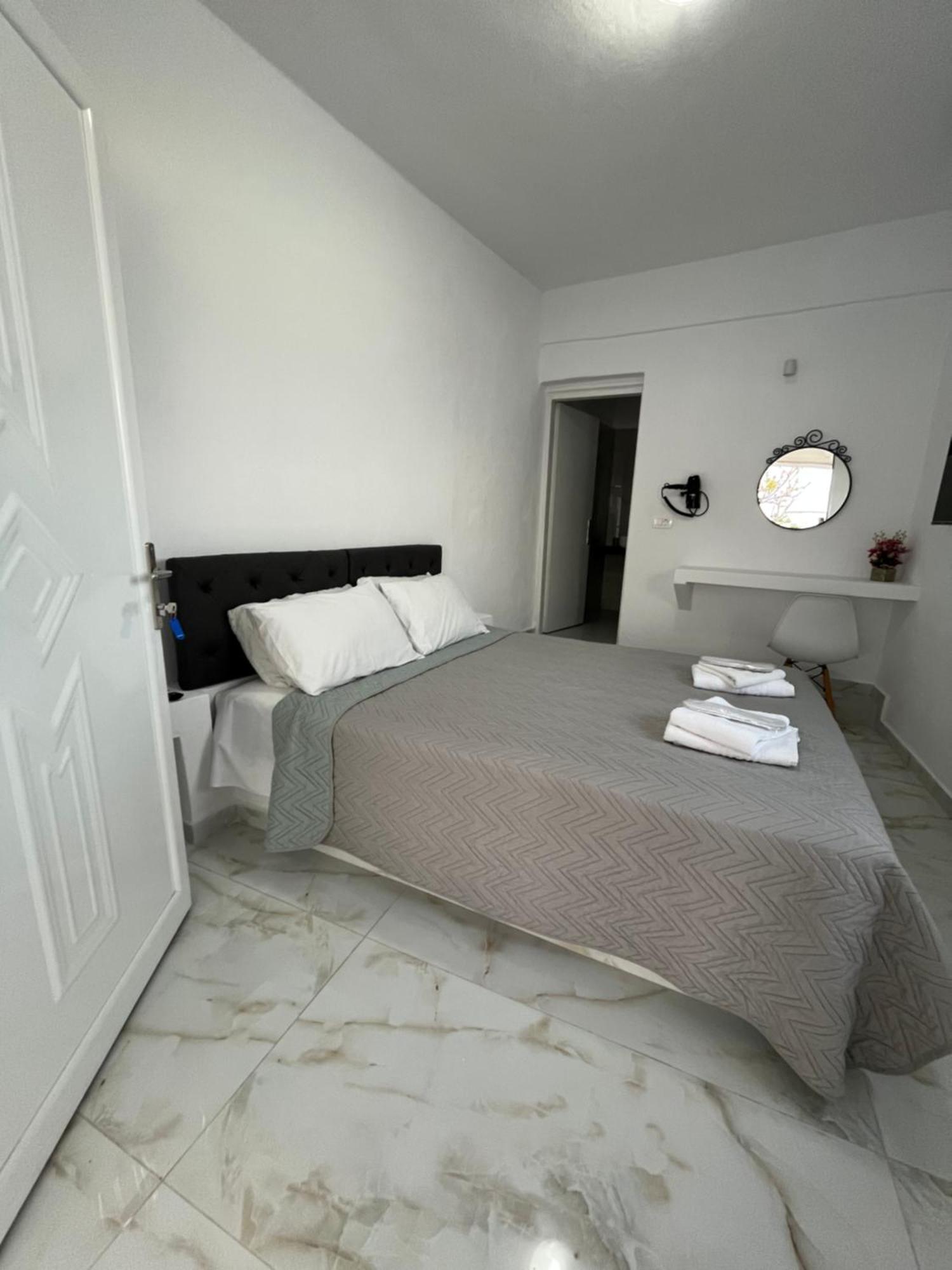 Stella Nomikou Apartments Firostefani Extérieur photo