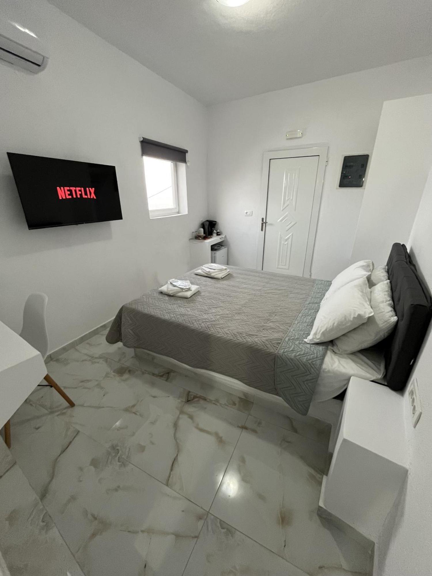 Stella Nomikou Apartments Firostefani Extérieur photo