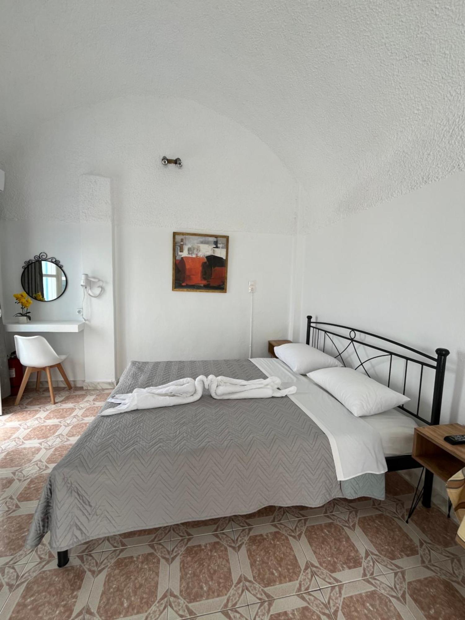 Stella Nomikou Apartments Firostefani Extérieur photo